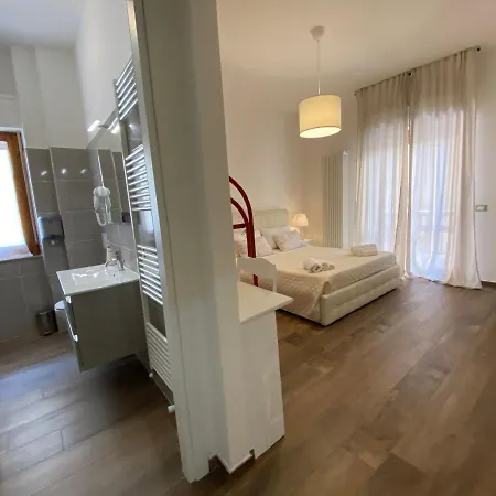 San Michele サン・ベネデット・デル・トロント